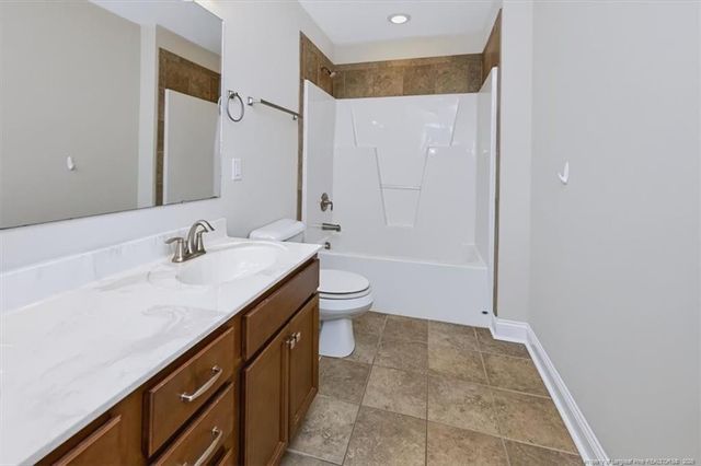 1629 Seattle Slew Lane, Hope Mills, NC 28348
