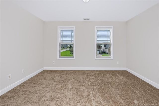 1629 Seattle Slew Lane, Hope Mills, NC 28348