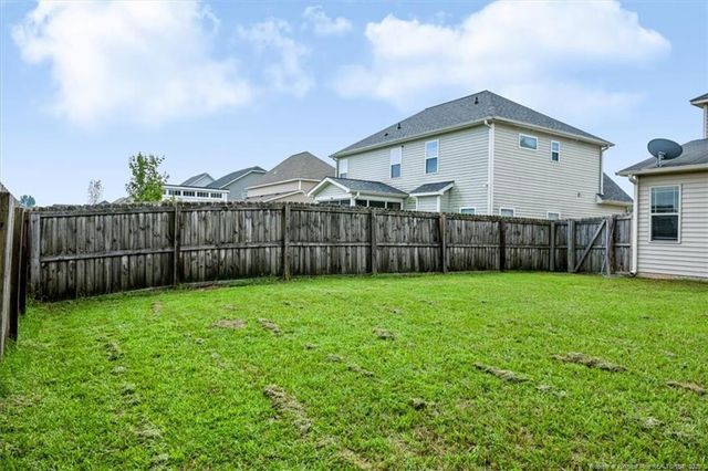 1629 Seattle Slew Lane, Hope Mills, NC 28348