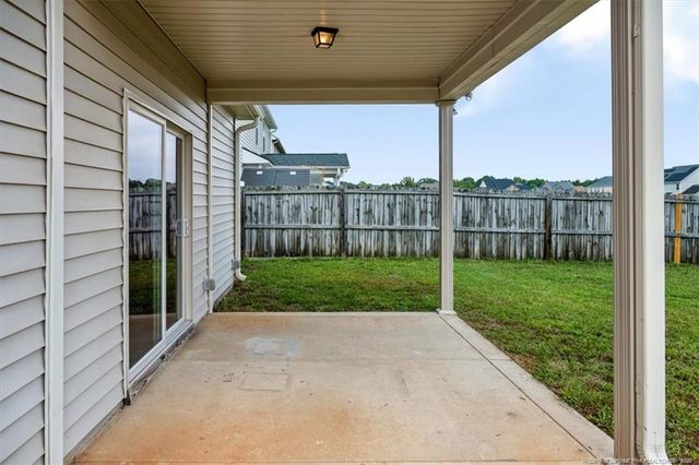 1629 Seattle Slew Lane, Hope Mills, NC 28348