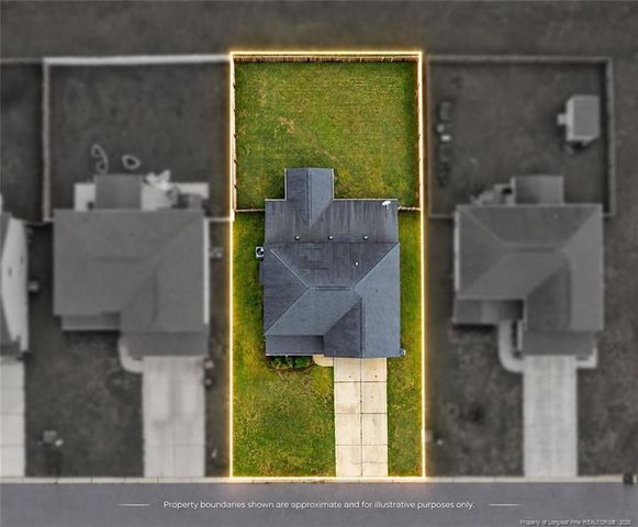 1629 Seattle Slew Lane, Hope Mills, NC 28348