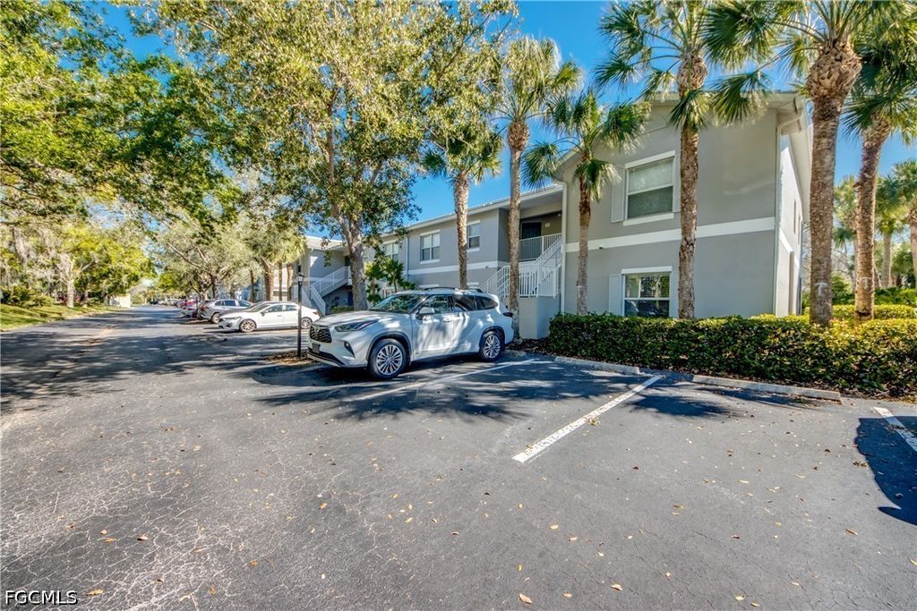 12181 Summergate CIR 104, Fort Myers, FL 33913