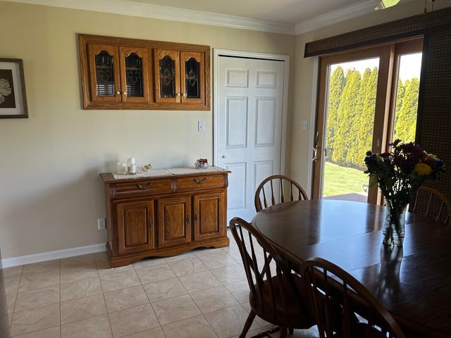 15972 Petros Drive, Rockwood, MI 48173