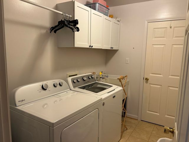 15972 Petros Drive, Rockwood, MI 48173