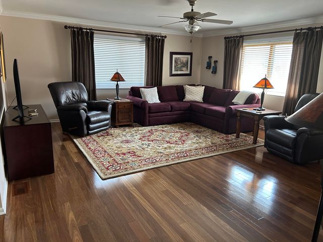 15972 Petros Drive, Rockwood, MI 48173