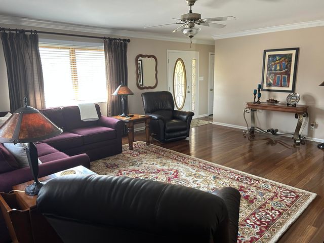 15972 Petros Drive, Rockwood, MI 48173