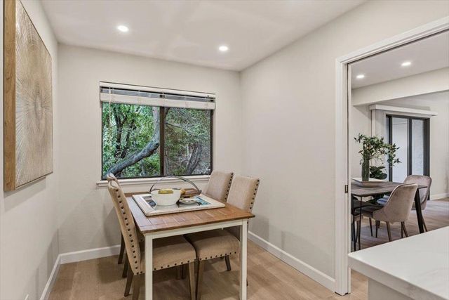 20812 4th Street 6, Saratoga, CA 95070