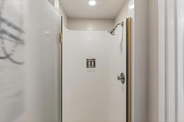 20812 4th Street 6, Saratoga, CA 95070