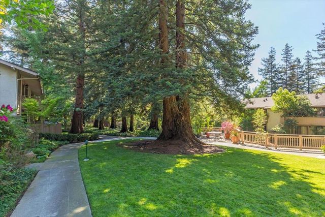 20812 4th Street 6, Saratoga, CA 95070