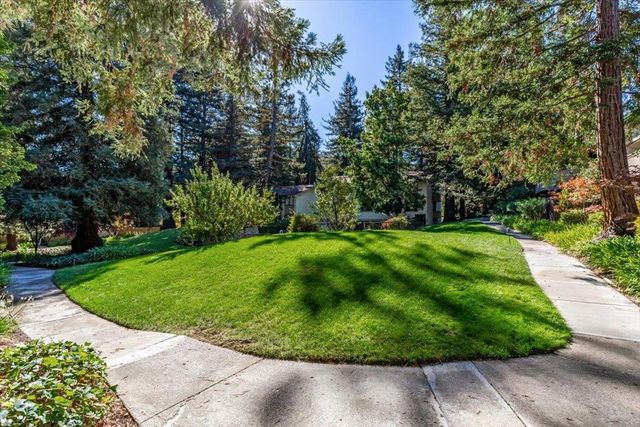 20812 4th Street 6, Saratoga, CA 95070