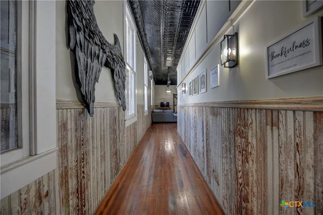 103 N Main B, Moulton, TX 77975