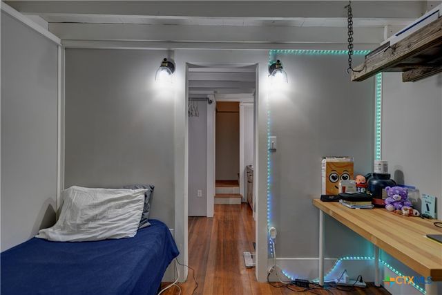 103 N Main B, Moulton, TX 77975