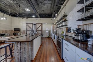 103 N Main B, Moulton, TX 77975