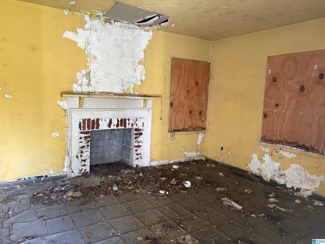 1924 SAINT CHARLES COURT SW, Birmingham, AL 35211