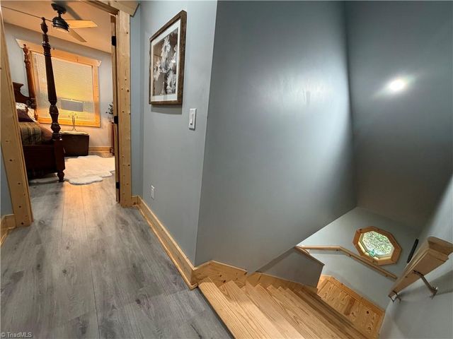 74 Forest Lane, Ennice, NC 28623