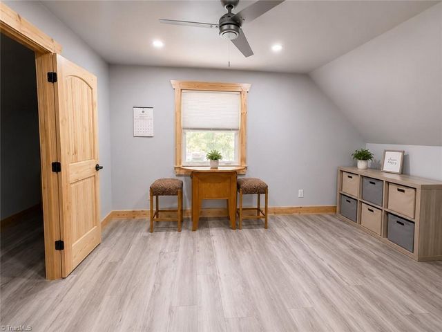 74 Forest Lane, Ennice, NC 28623