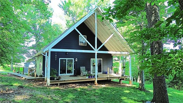 74 Forest Lane, Ennice, NC 28623