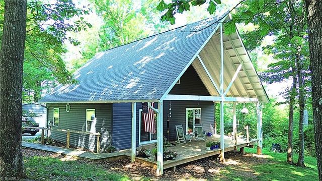 74 Forest Lane, Ennice, NC 28623
