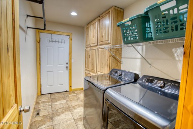 2010 CHRISTMAS PINE Road, Overgaard, AZ 85933