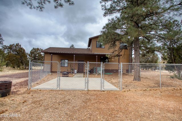 2010 CHRISTMAS PINE Road, Overgaard, AZ 85933