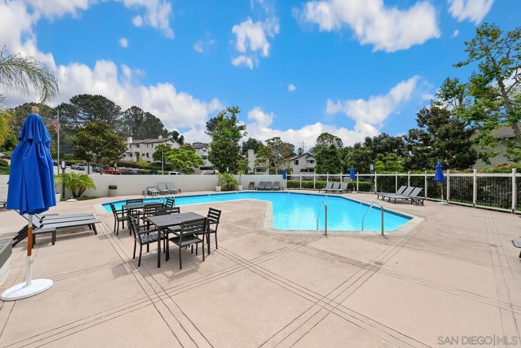 Image 22 of property listing at 1242 River Glen Row 40, San Diego, CA 92111