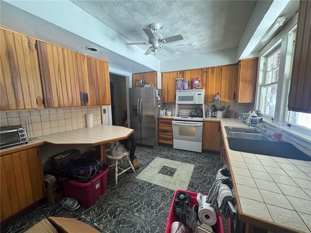 509 N Jefferson St, New Castle, PA 16101