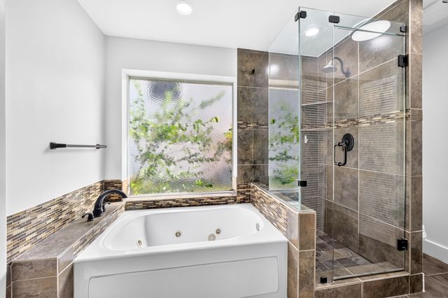 908 Via Barcelona, Mesquite, TX 75150