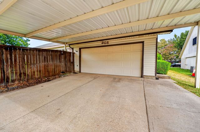 908 Via Barcelona, Mesquite, TX 75150