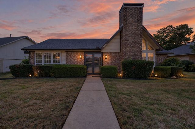 908 Via Barcelona, Mesquite, TX 75150