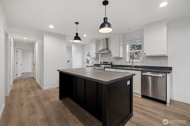 1232 Rickover Drive, Coupeville, WA 98239