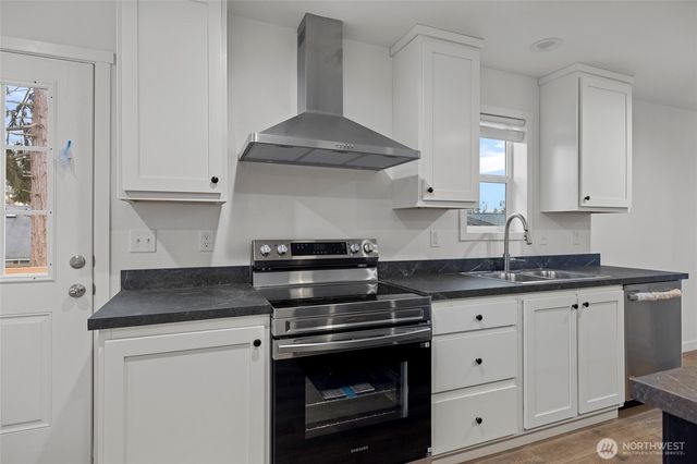 1232 Rickover Drive, Coupeville, WA 98239