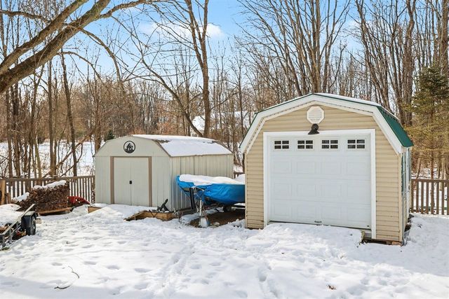 11754 E Drive, Ceresco, MI 49033