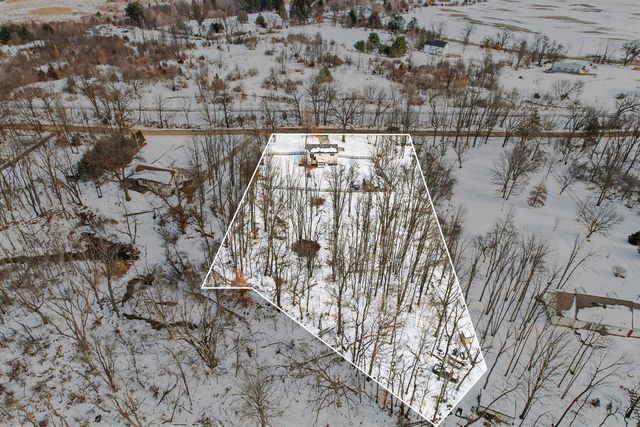 11754 E Drive, Ceresco, MI 49033