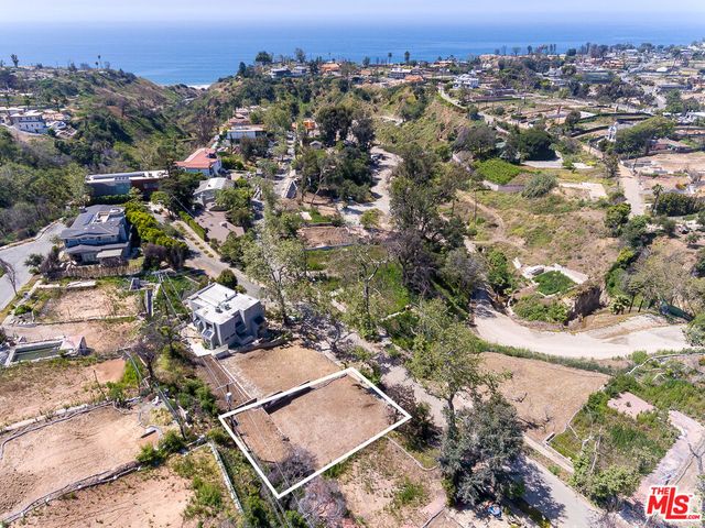 630 Bienveneda Avenue, Pacific Palisades, CA 90272