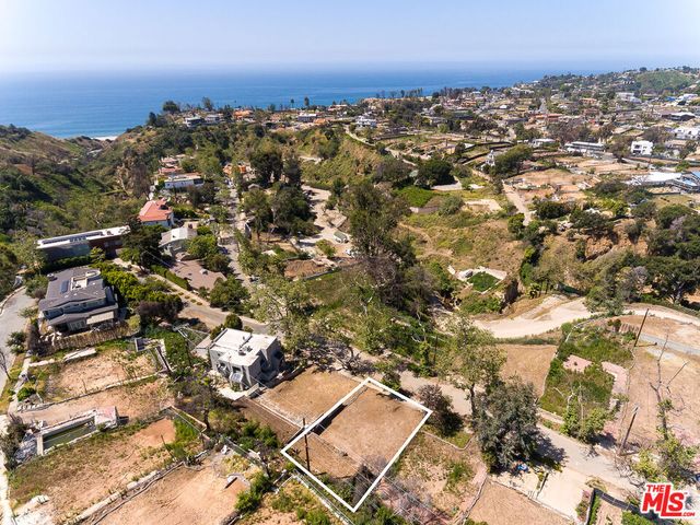 630 Bienveneda Avenue, Pacific Palisades, CA 90272