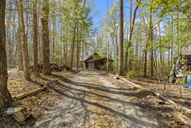 229 Sunrise Lane, Rogers, KY 41365