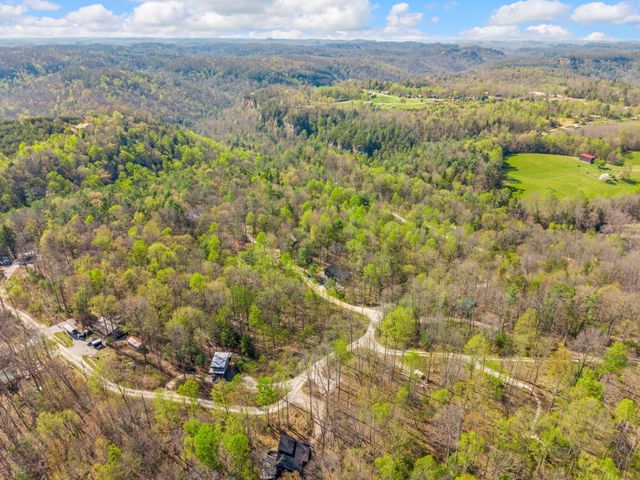 229 Sunrise Lane, Rogers, KY 41365