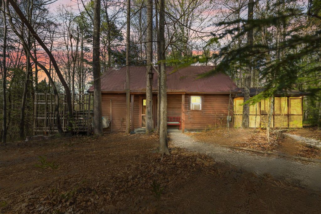 229 Sunrise Lane, Rogers, KY 41365