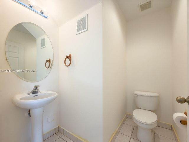 20811 NW 3rd Ln, Pembroke Pines, FL 33029