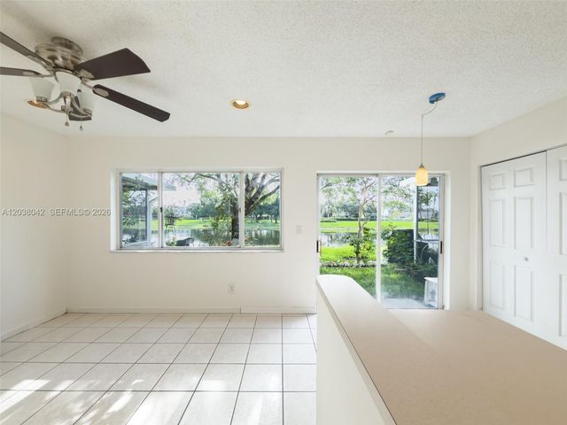 20811 NW 3rd Ln, Pembroke Pines, FL 33029