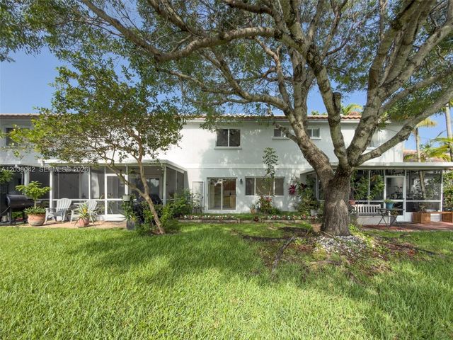 20811 NW 3rd Ln, Pembroke Pines, FL 33029