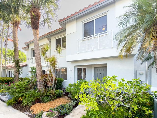 20811 NW 3rd Ln, Pembroke Pines, FL 33029