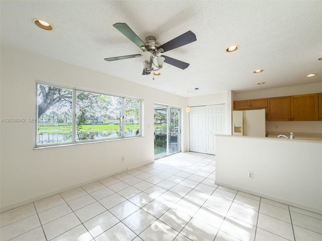 20811 NW 3rd Ln, Pembroke Pines, FL 33029