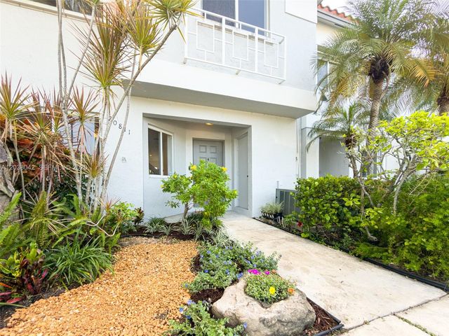 20811 NW 3rd Ln, Pembroke Pines, FL 33029