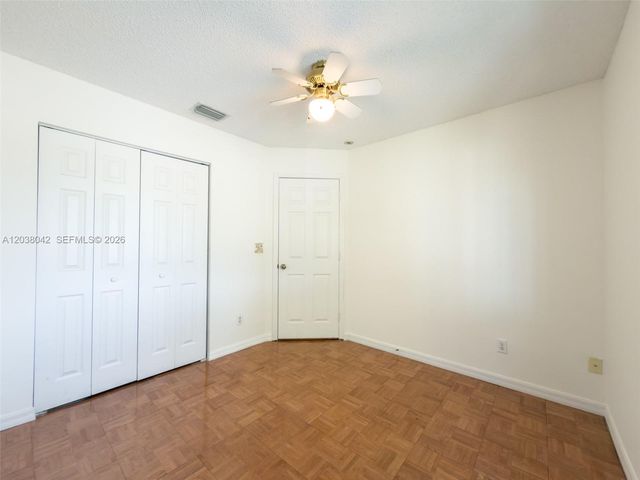 20811 NW 3rd Ln, Pembroke Pines, FL 33029