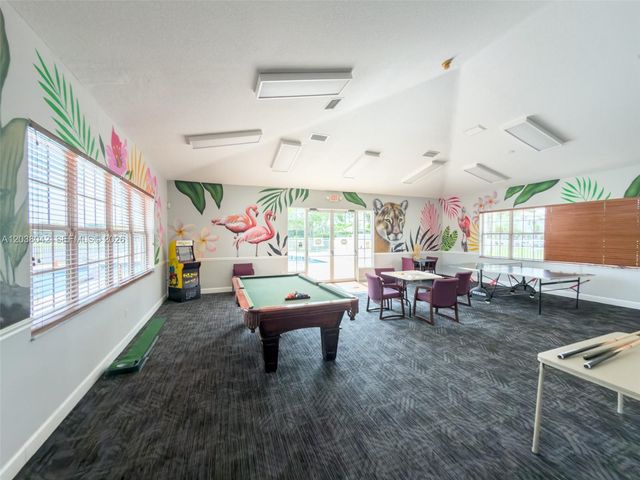 20811 NW 3rd Ln, Pembroke Pines, FL 33029