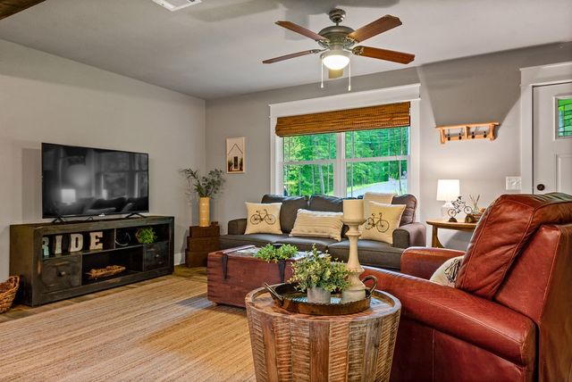 15 Rochdale, Bella Vista, AR 72714