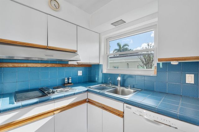 1641 Poinsettia Drive, Fort Lauderdale, FL 33305