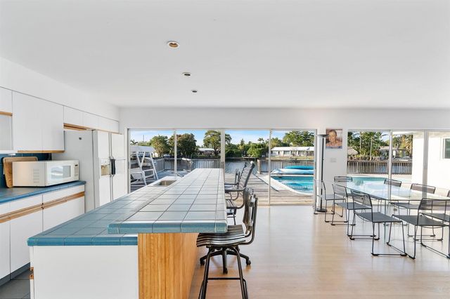 1641 Poinsettia Drive, Fort Lauderdale, FL 33305