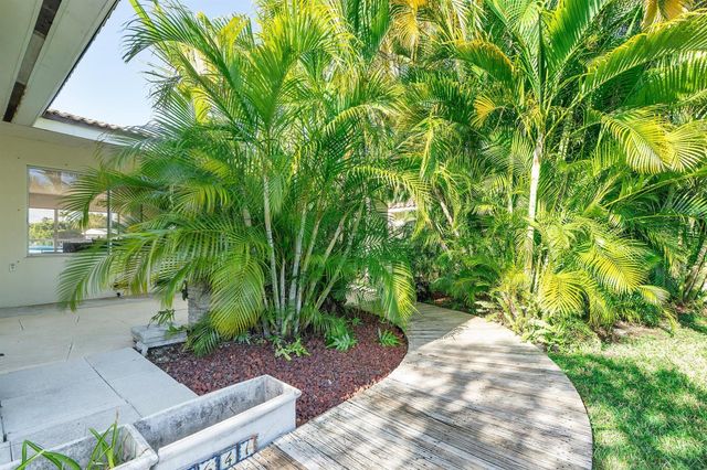 1641 Poinsettia Drive, Fort Lauderdale, FL 33305